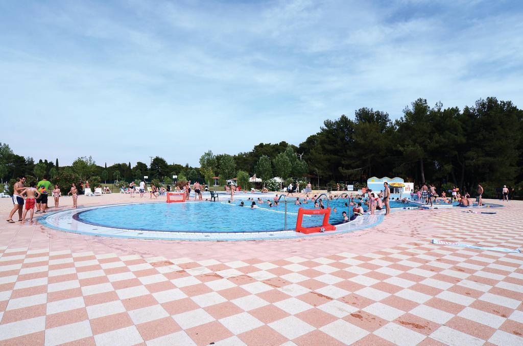 Happy Camp Mobile Homes In Centro Vacanze Bi Village 法扎纳 外观 照片